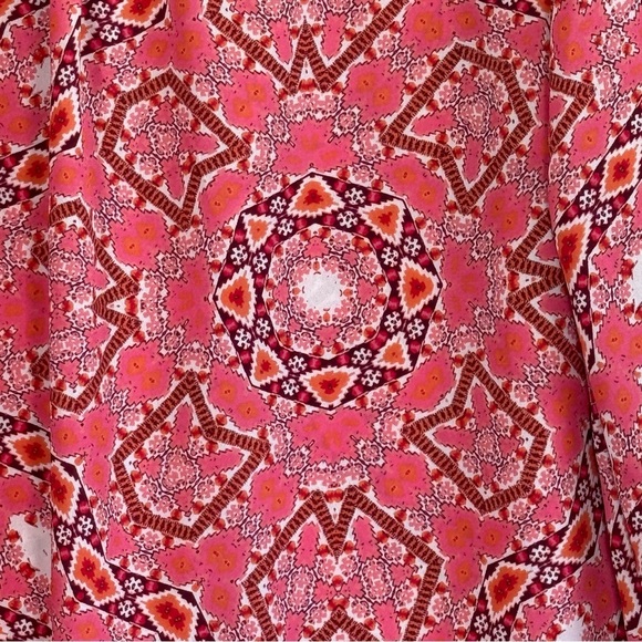 Talbots Pink and Orange Abstract Geometric Print Top.
Size X - Picture 9 of 14